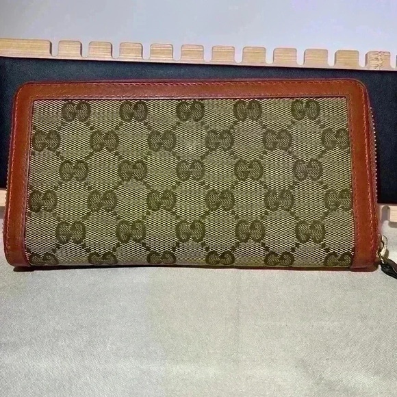 Gucci Monogram Wallet - Picture 12 of 12